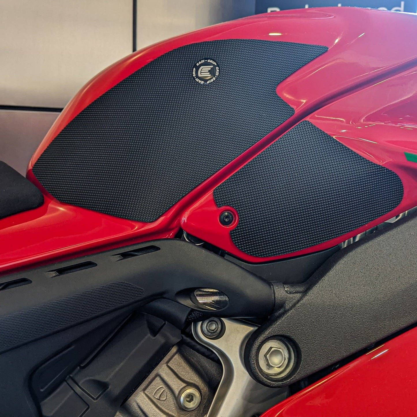 Eazi-Grip Ducati Panigale V4 2022-2024 - PRO Eazi-Grip Colour: Clear