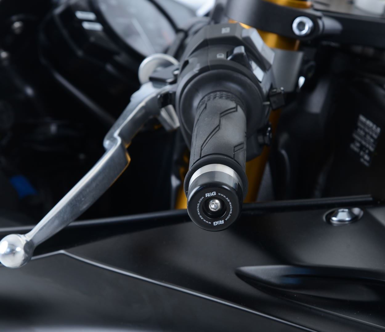 Bar End Sliders for Honda Crossrunner '11-, Triumph Explorer 1200 '12-, Yamaha YZF-R6 '17- and Suzuki V-Strom 250 '17- models