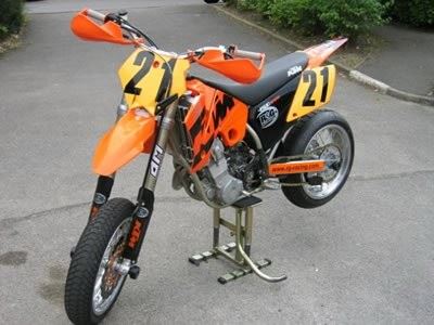 Swingarm Protectors Colour: Black