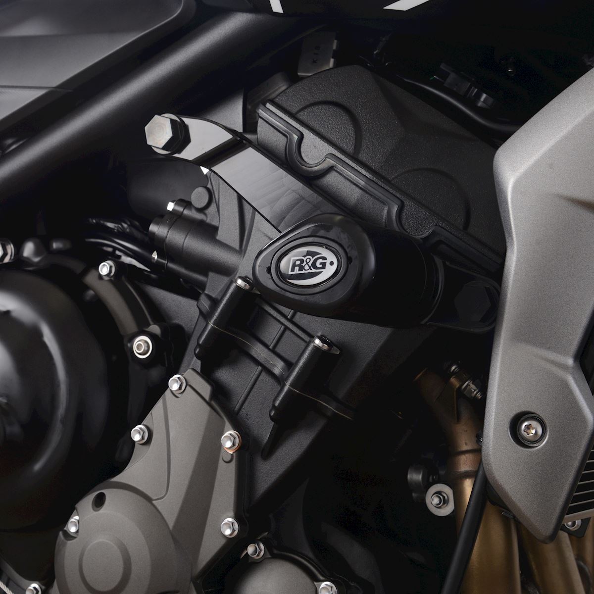 Crash Protectors - Aero Style for the Triumph Trident 660 '21- Colour: Black