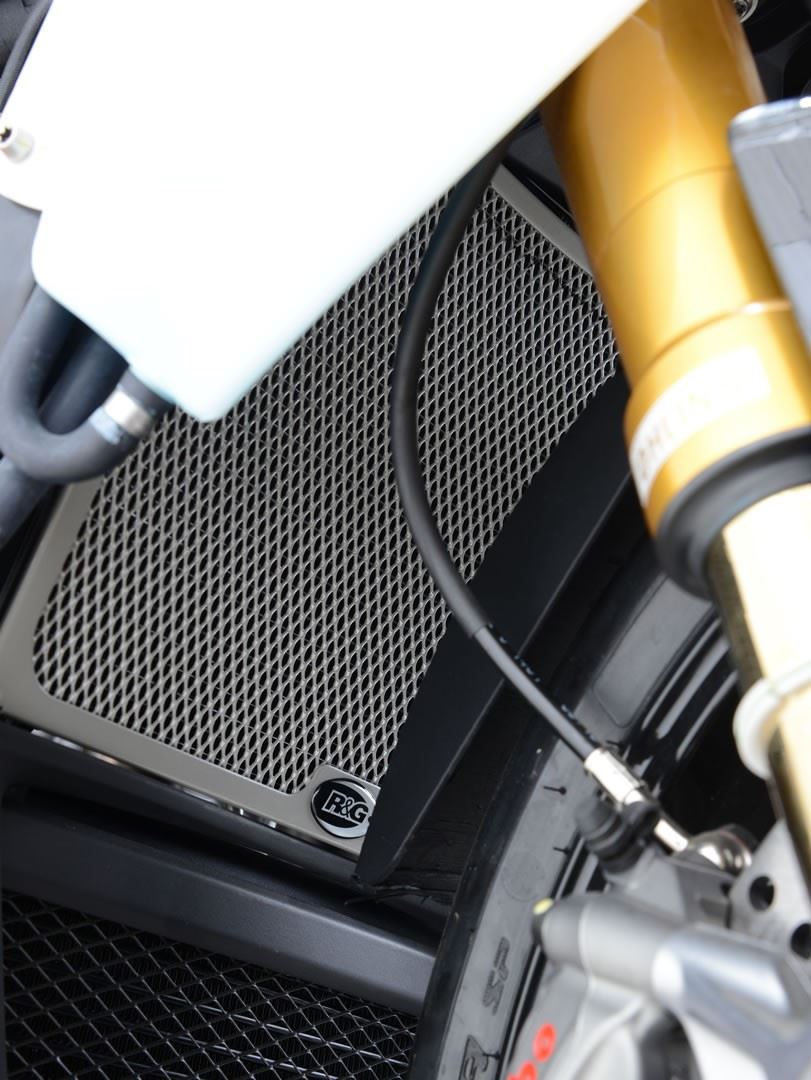 Radiator Guards for MV Agusta F4R, F4RC '15- and F4RR '12- models Colour: Black