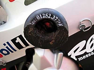 Crash Protectors - Classic Style for Yamaha YZF-R6 '99- '02 Colour: White