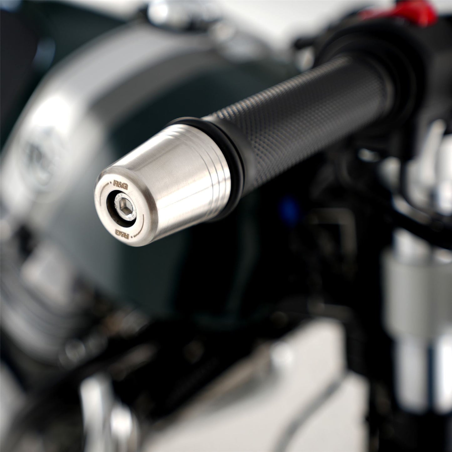 R&G Stainless Steel Bar Ends for the Triumph Trident 660 '21-, Daytona 660 '24-, Speed Triple 1200 RS '21- (without bar end mirrors) & Royal Enfield Continental GT 650 ’19-