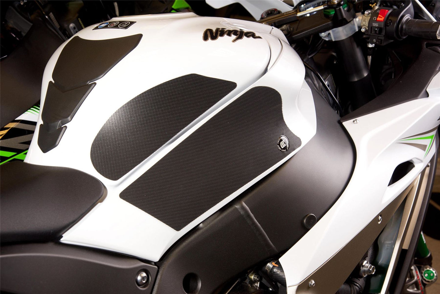 Eazi-Grip Kawasaki ZX10R/ZX10RR 2016-2025 - PRO Eazi-Grip Colour: Clear