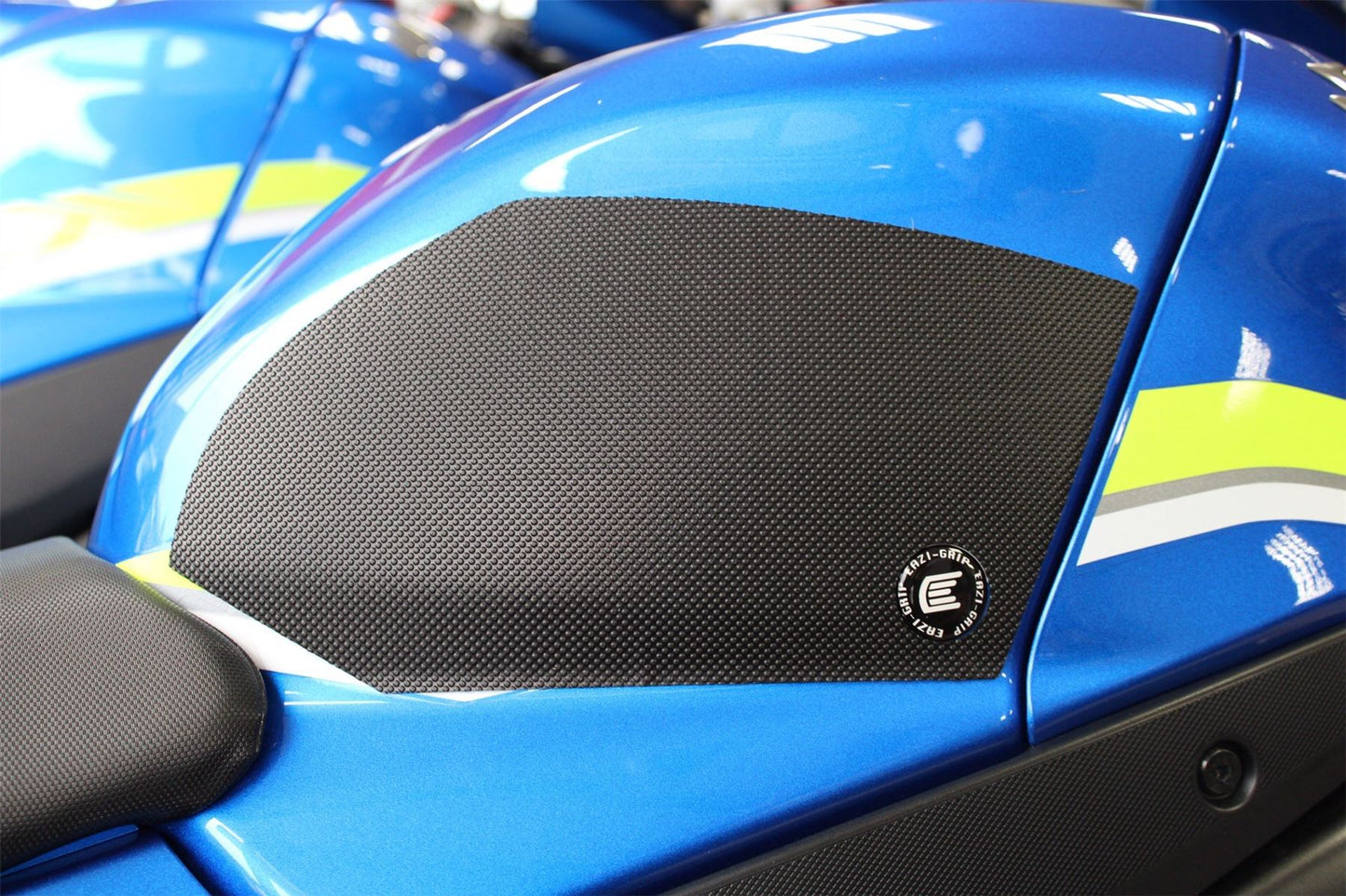 Eazi-Grip Suzuki GSXR1000 2017-2022 - PRO Eazi-Grip Colour: Clear