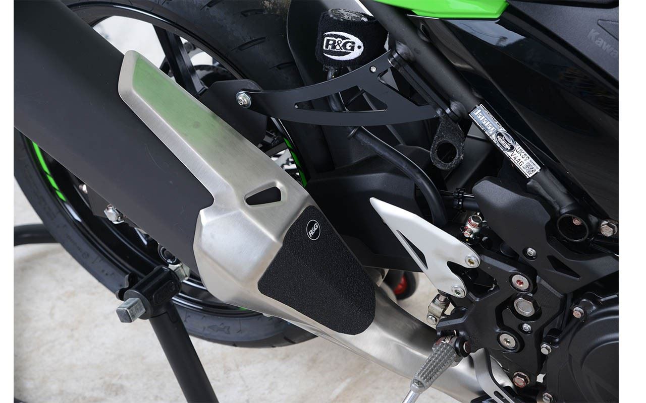 R&G Boot Guard Kit for Kawasaki  Ninja 7 Hybrid HEV / Z 7 Hybrid HEV  '24-, Ninja 250/400 '18-& Z400/ Z250 '19-, Z500 (Ninja) '24-