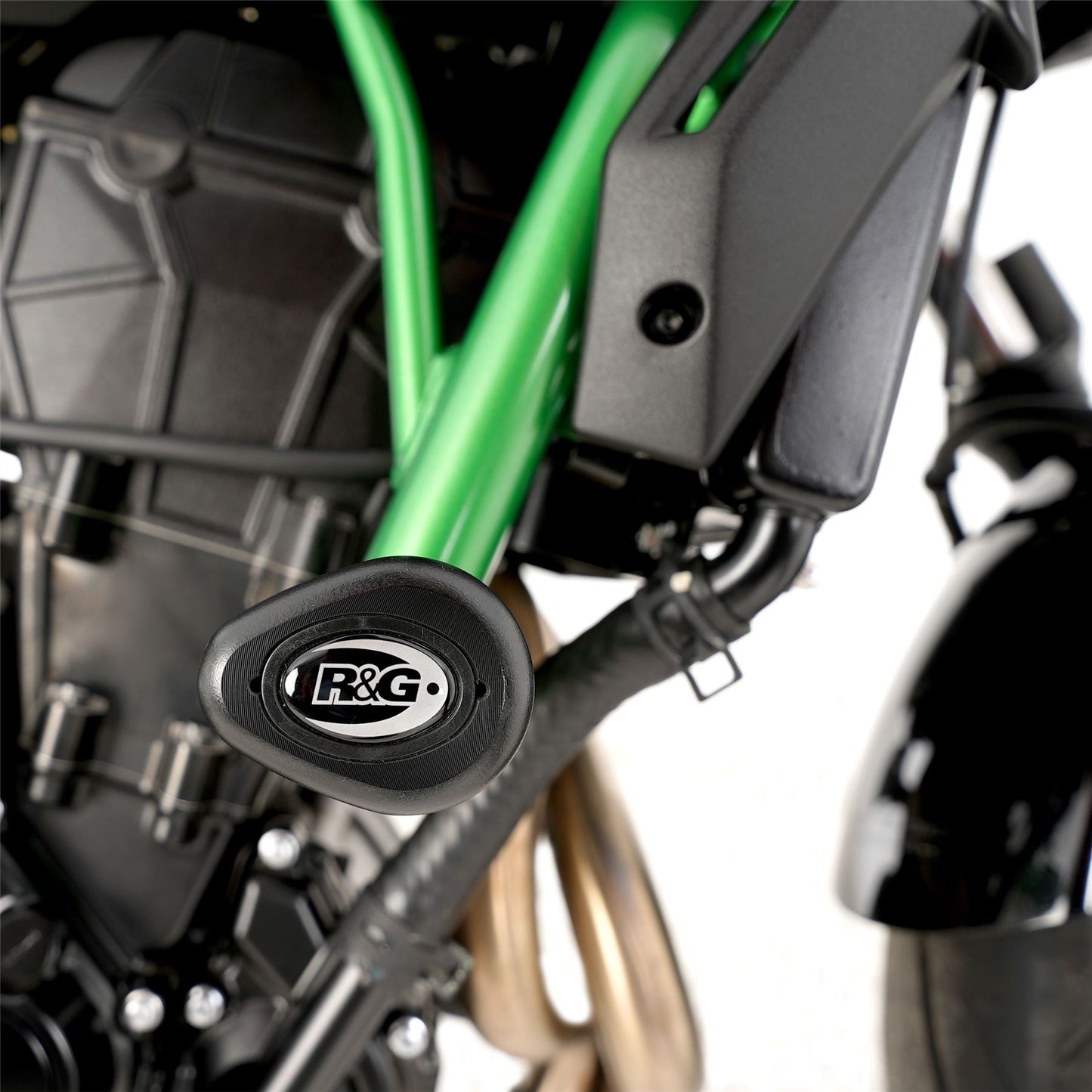 Crash Protectors - Aero Style for Kawasaki Z650 '17- , Z650RS '21- '24, Ninja 650 '17- '24 Colour: Black