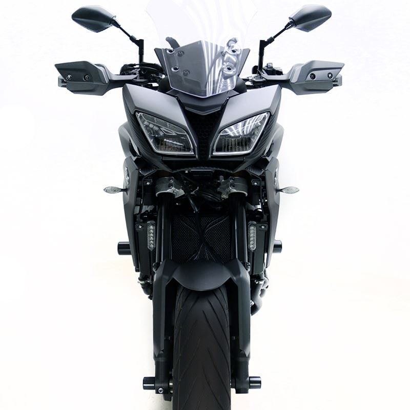 DENALI Daytime Running Lights With Universal Offset Mounting Kit Light Colour: White