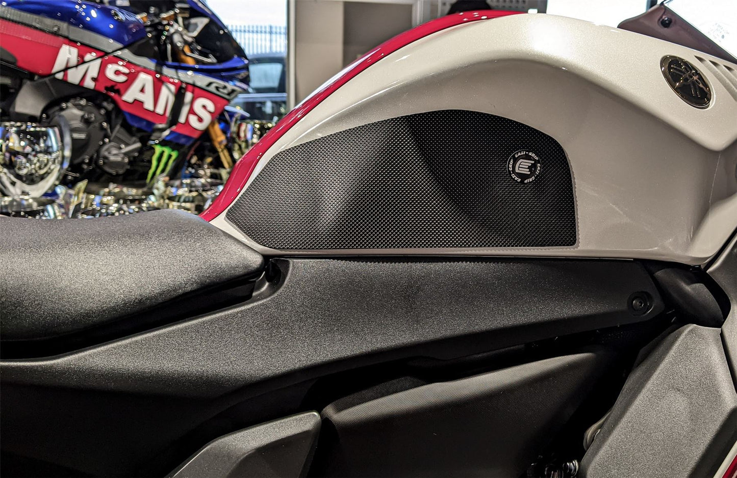 Eazi-Grip Yamaha R7 2021-2025 - PRO Eazi-Grip Colour: Clear