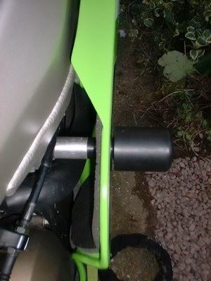 Crash Protectors - Classic Style for Kawasaki ZX6R G1/G2/J1/J2/636A 2002 Colour: Black