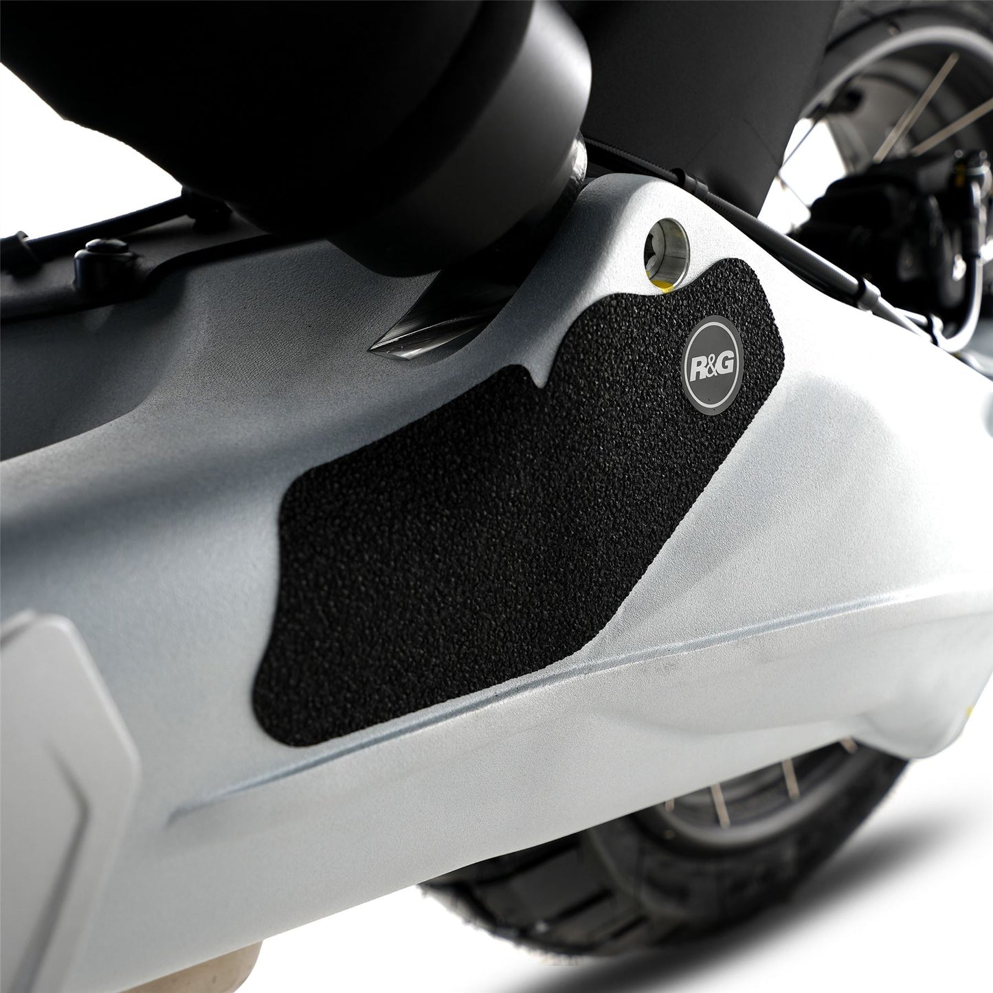 R&G Boot Guard Kit for Moto Guzzi V100 '23-, Stelvio '24-