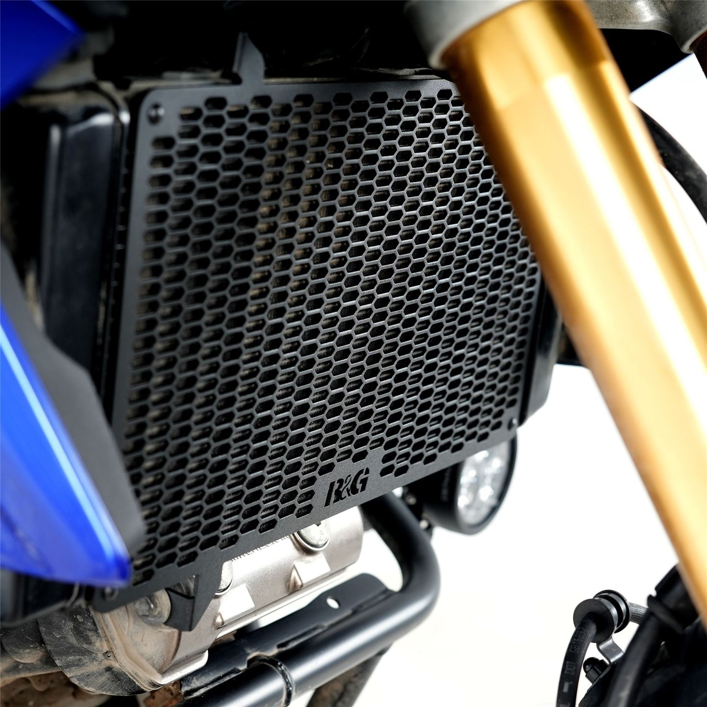 PRO Radiator Guard for Suzuki V-STROM 1050(DE TOUR/DE/TOUR/ STANDARD) '23-, DL1050 & DL1050XT  '20- '22 .