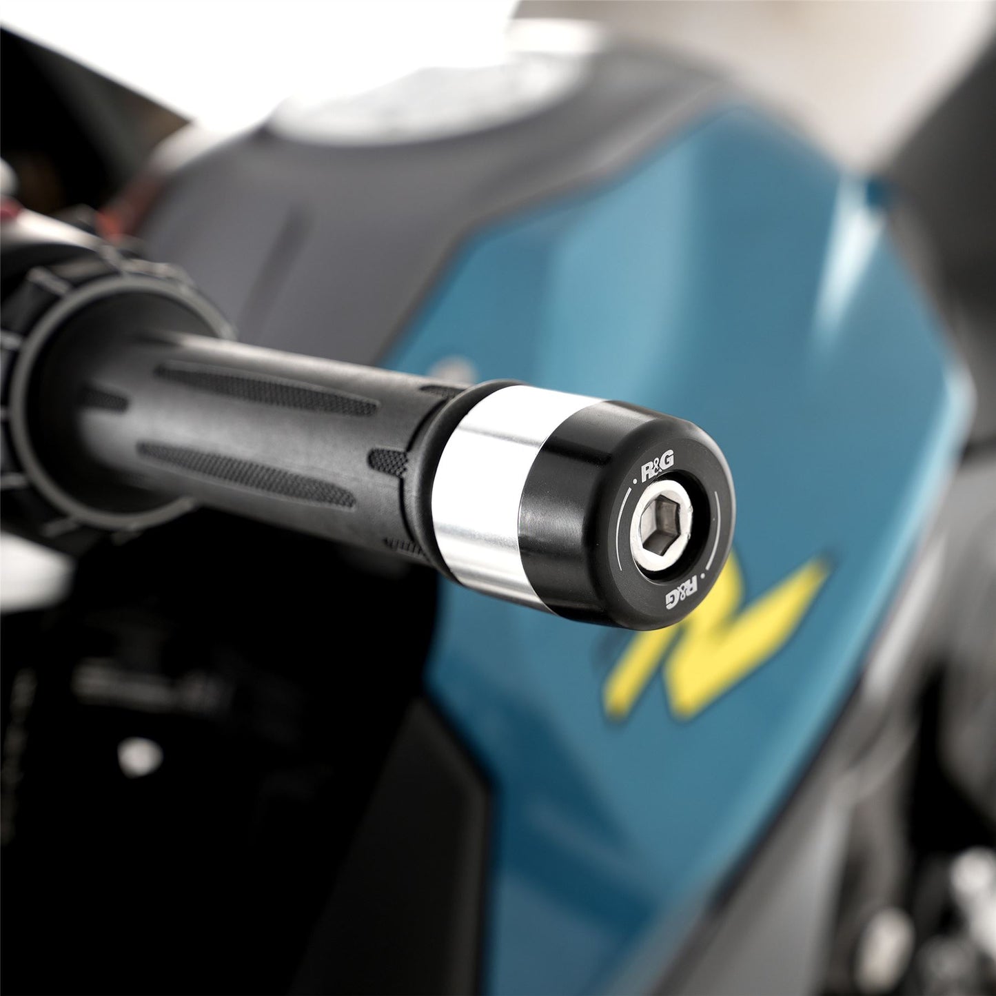 Bar End Sliders for  for BMW F800GS '24-, R1200R/RS '15-'18 R1250R (RS) '19-,  F750GS '18- & F900 R '20-