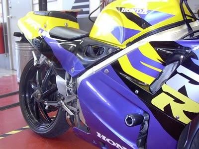 Crash Protectors - Classic Style for Honda VFR400 (NC30) Colour: White