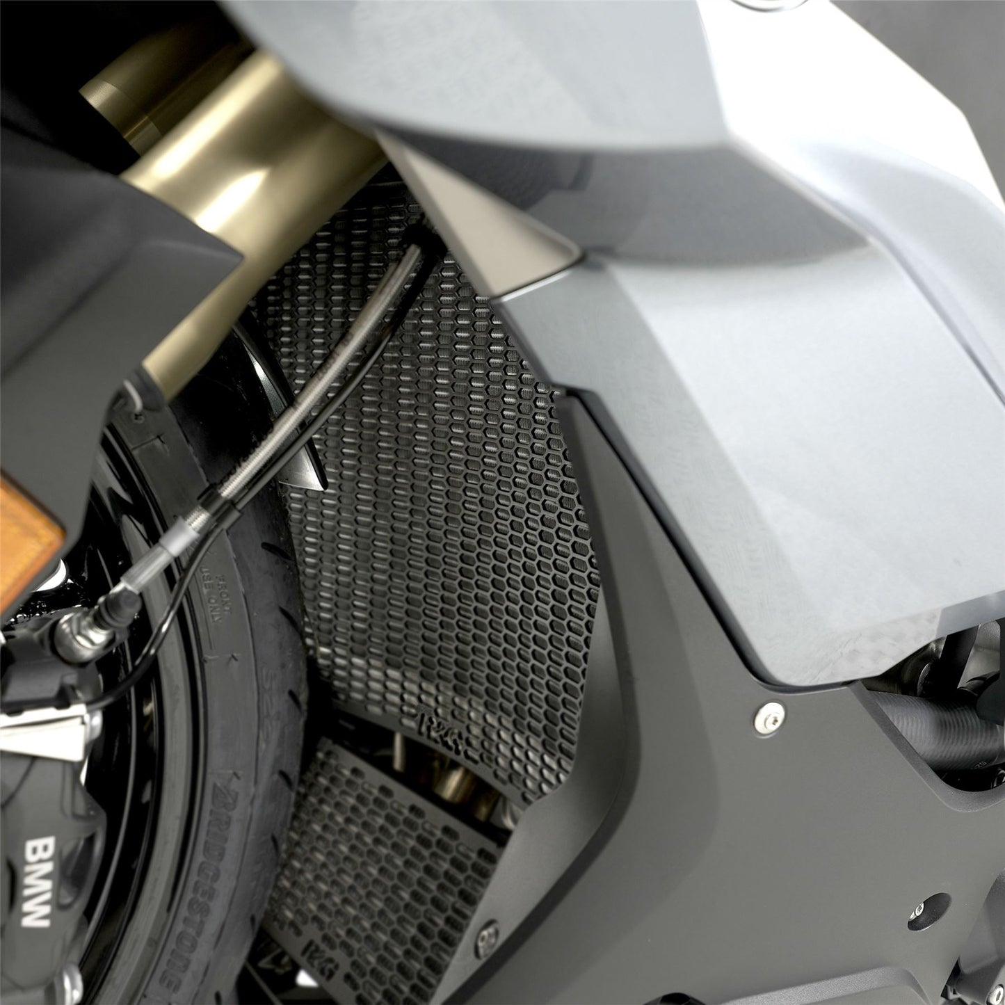 PRO Radiator Guard for BMW S1000XR '23, S1000R '21- /M1000RR '21- '24, S1000RR '19-  & M1000R '23- '24,  M1000XR '24- Colour: Black