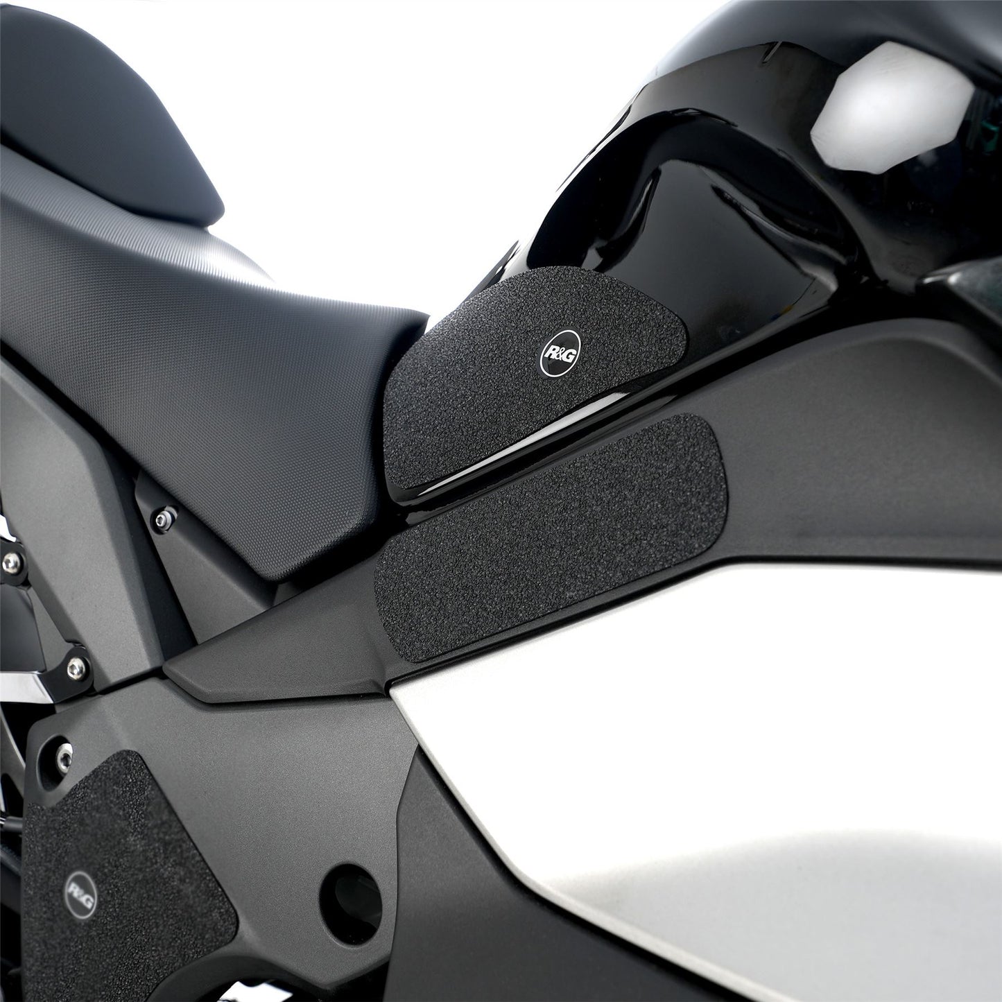 R&G Tank Traction Grip for Kawasaki Z1000SX '11-'19 / Ninja 1000SX ’20- '24 & Ninja 1100SX '25- Colour: Black