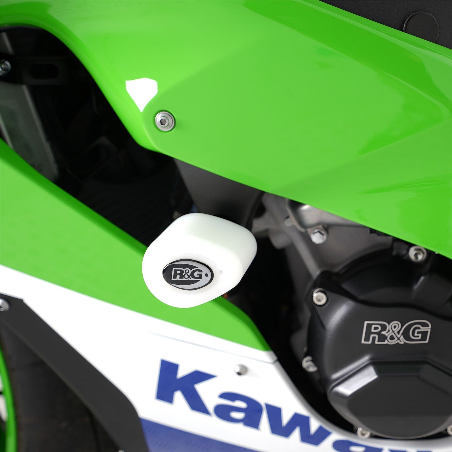 Crash Protectors - Aero Style Kawasaki ZX-10R '11- & ZX-10RR '21-  Colour: Black
