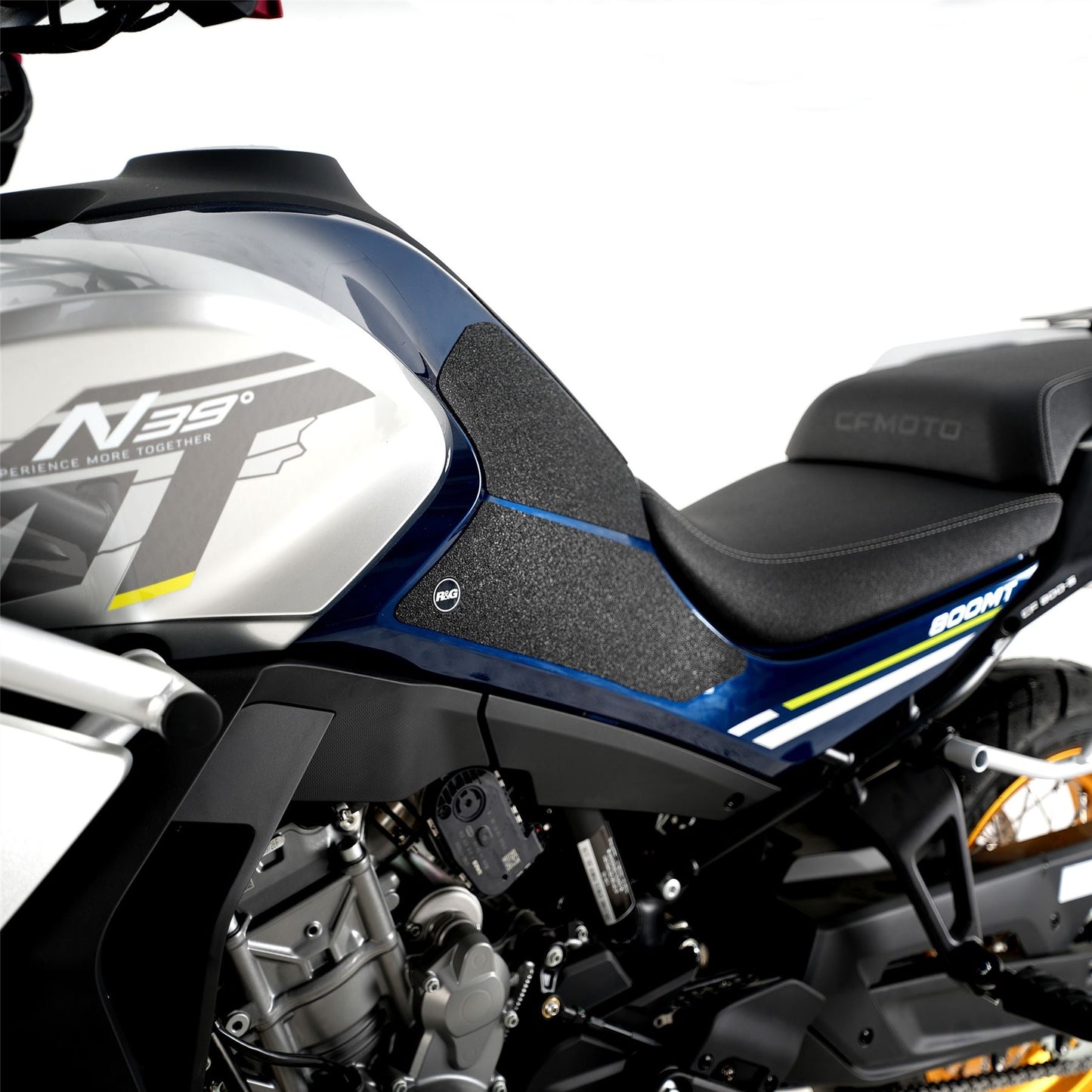R&G Tank Traction Grips for CF MOTO 800MT Sport / Touring / Explore '22- Colour: Clear