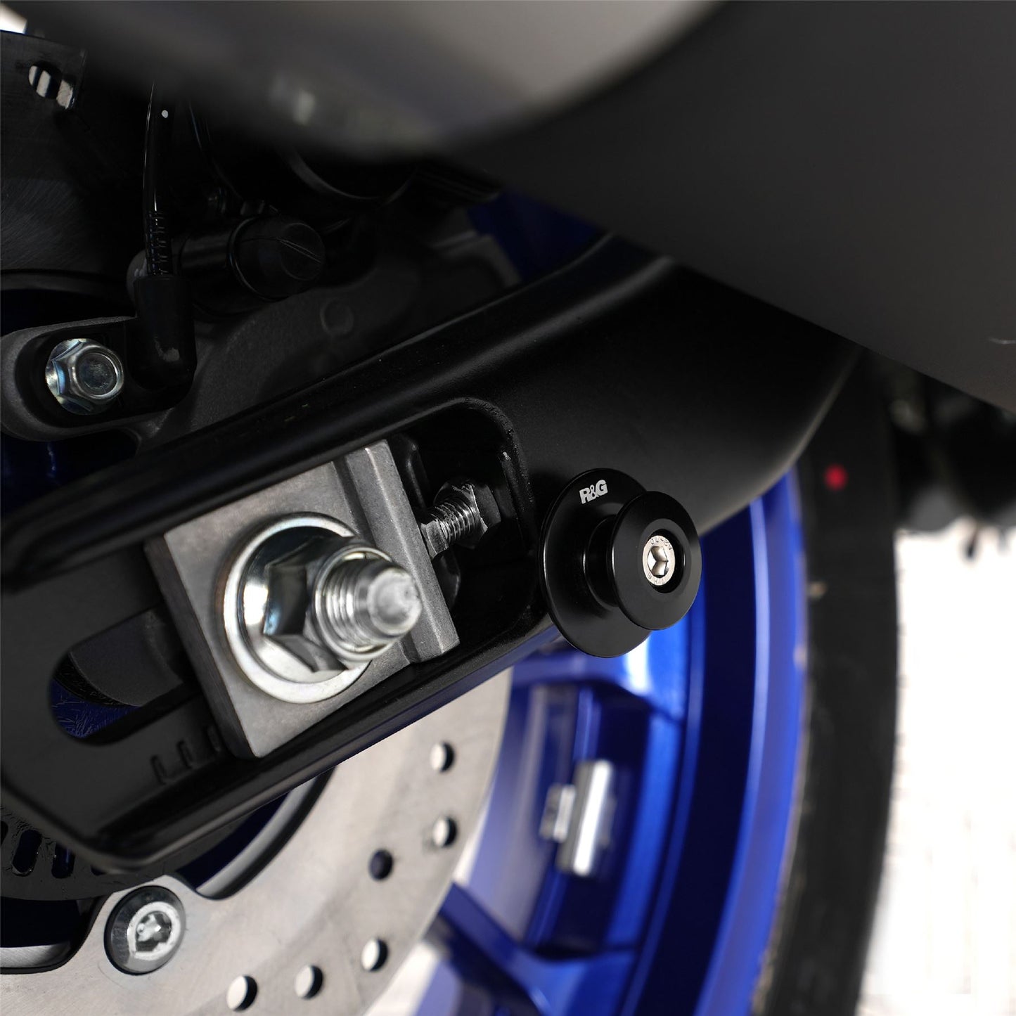 M6 Paddock Stand Bobbins for Yamaha Tenere World Rally(T7 ) '23-, YZF-R125 '19-, MT-125 '20-, Ducati Monster 950 (+) '21- Streetfighter V2(S) '25- & Tenere 700 World Raid '22- Colour: Silver