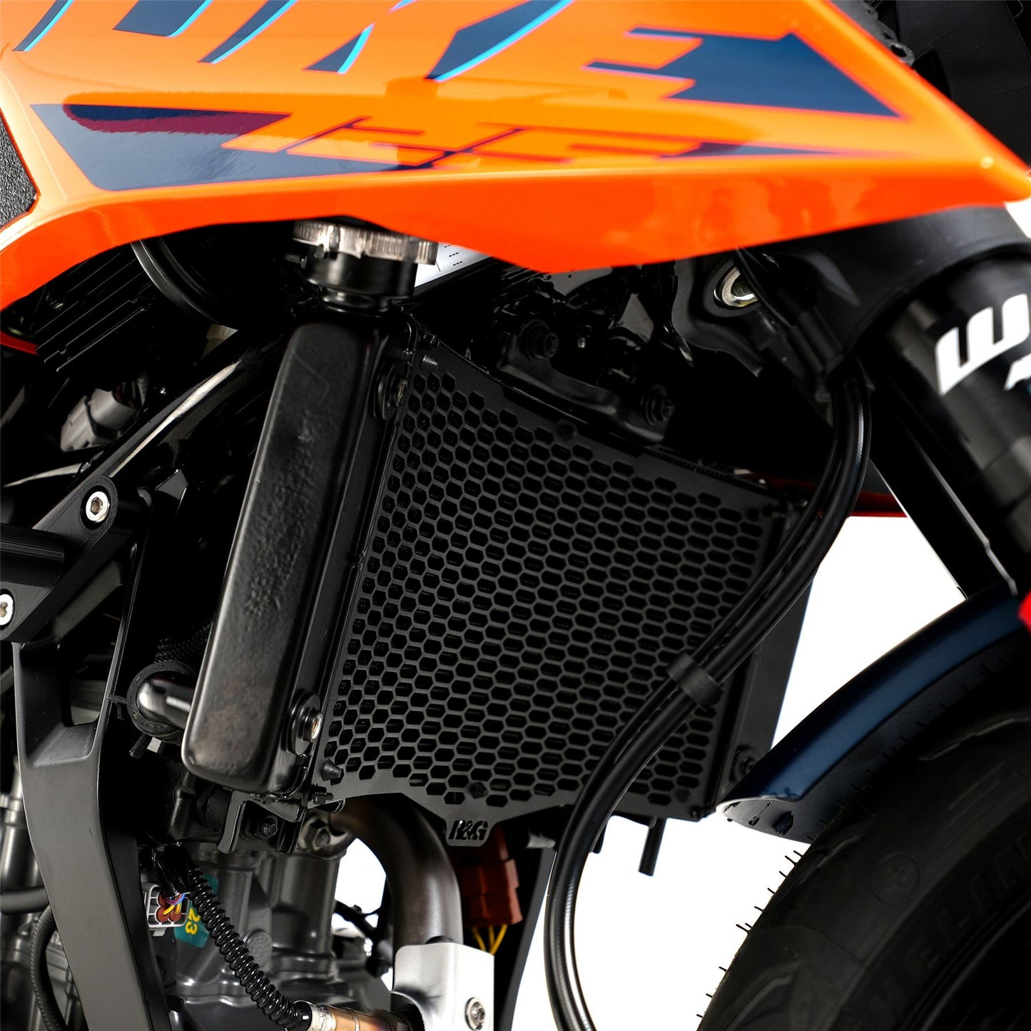 PRO Radiator Guard for KTM RC 390 / 125 / 200 '22-, Duke 125 '24- /250/390 2024,Husqvarna Vitpilen 401 '24-