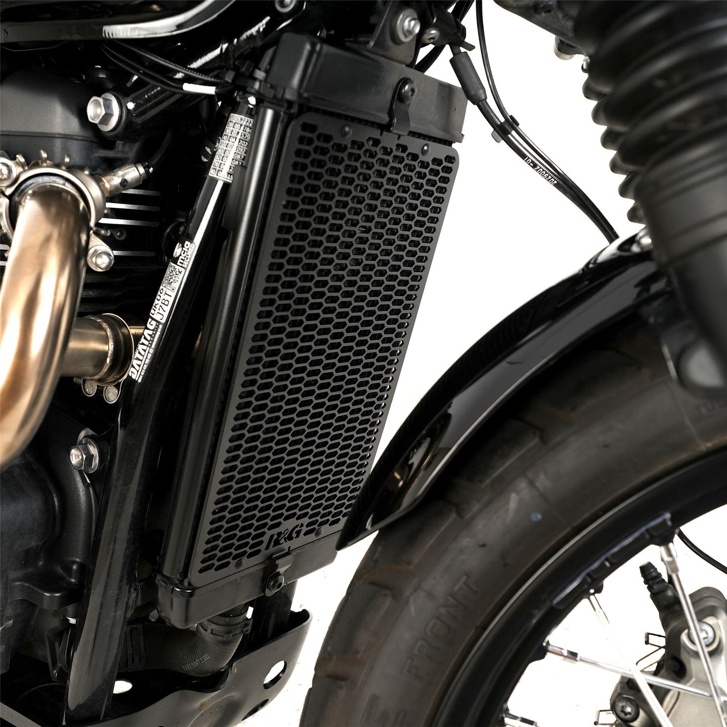 PRO Radiator Guard for Triumph Thruxton 1200, Thruxton 1200R, Street Cup '17-, Bonneville T120 '16-, Bonneville T100 '17-, Street Twin '16-, Speed Twin 1200 '19-'21, Scrambler 900 ’23- & Speed Twin 900 '22- '24