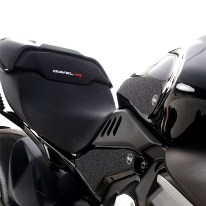 R&G Tank Traction Grips for Ducati Diavel V4 '23- Colour: Clear
