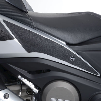 R&G Tank Traction Grips for Kymco AK 550 '18- Colour: Clear