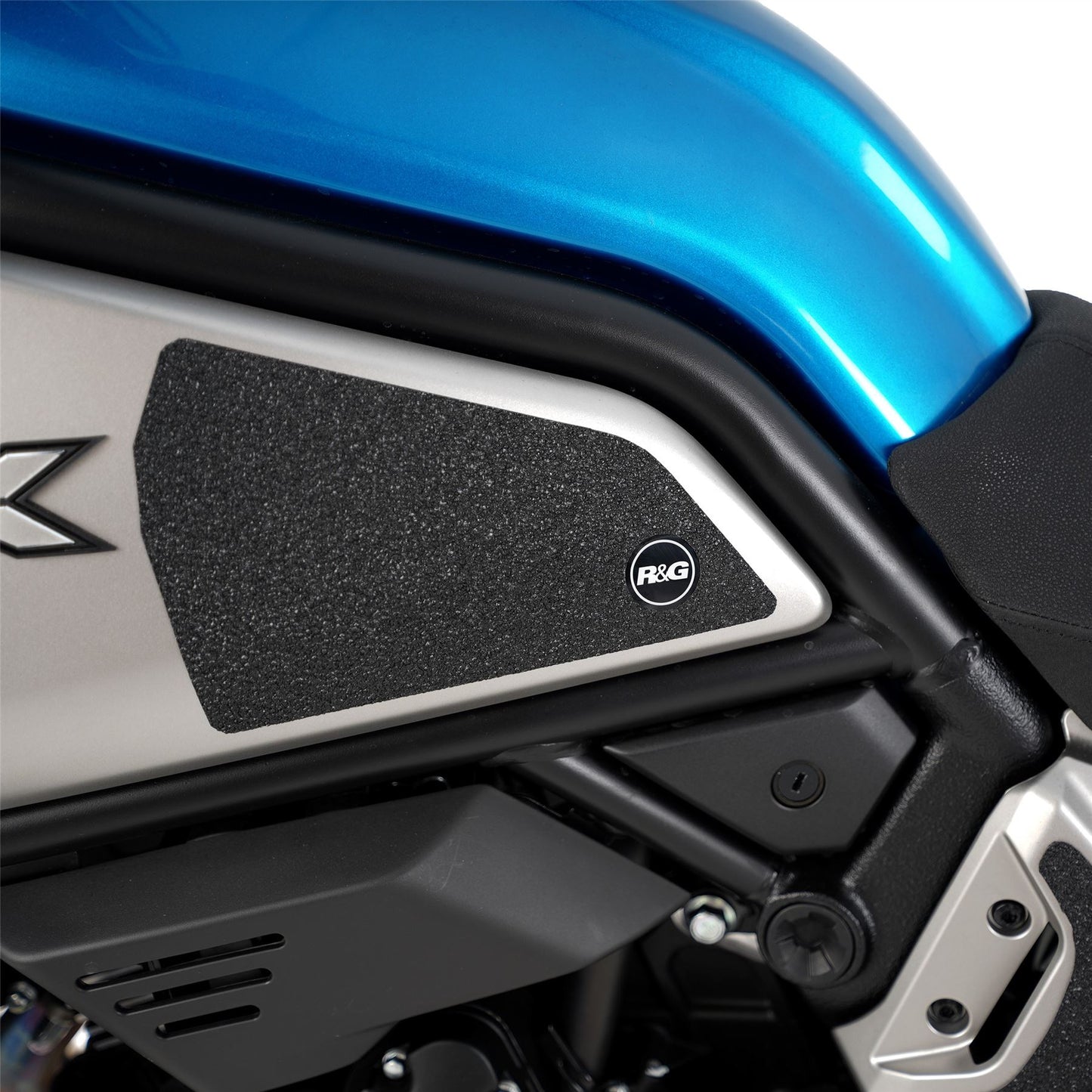 R&G Tank Traction Grips for CFMoto 700CL-X Heritage '21-, Sport '22- & Adventure '23- Colour: Clear