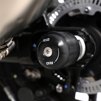 Swingarm Protectors for the Triumph Thruxton 1200 '16-, Thruxton 1200R '16-, Triumph Street Twin '16-, Speed Twin 1200 '19-'21, Scrambler 1200 XC/XE '19-, Speed Twin 900 '22- '24, Bonneville bobber '21- & Scrambler 900 ’23-
