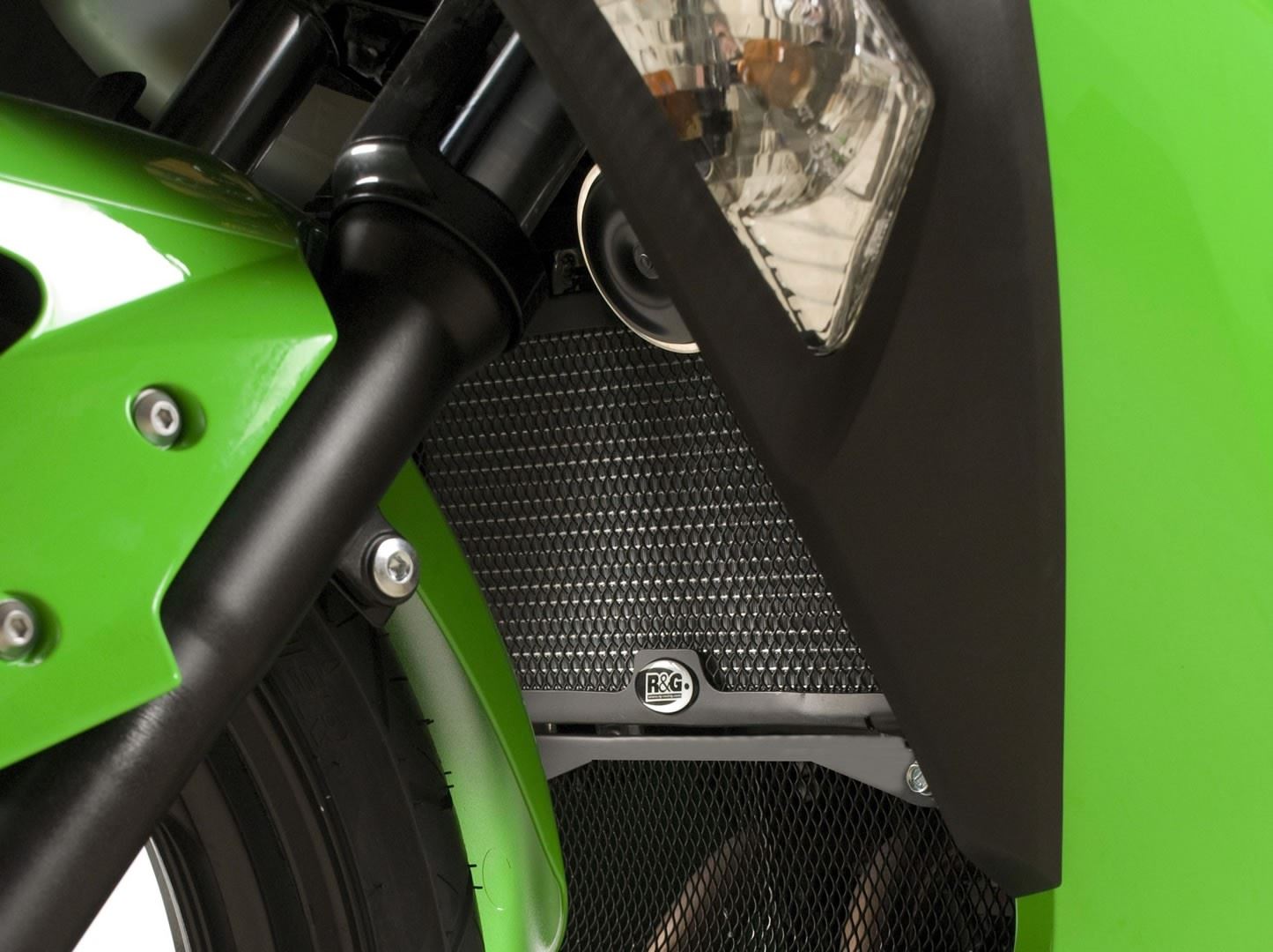 Radiator Guards for Kawasaki Ninja 250 ('08-'17) Ninja 300 ('12-) & Z250 '13-18' Radiator Guard Colour: Titanium