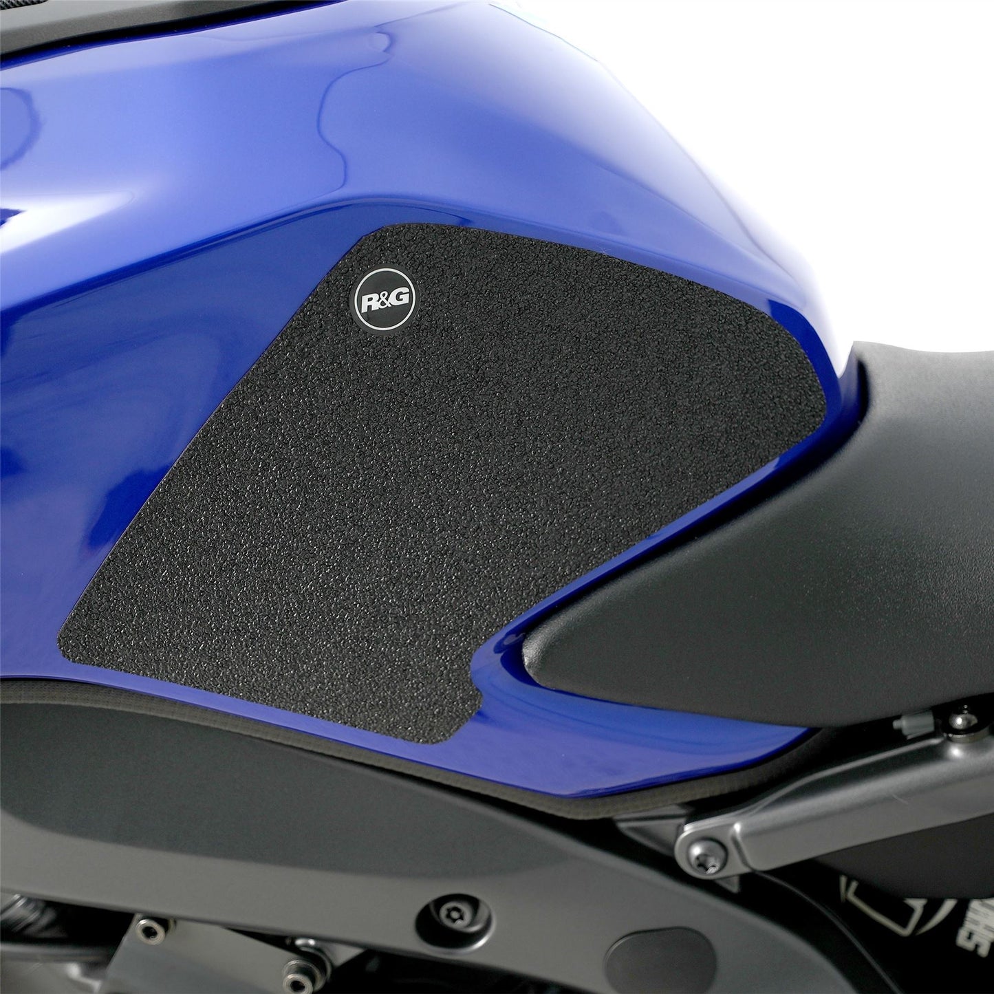 R&G Tank Traction Grips for Yamaha MT-09 '24- Colour: Clear