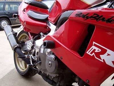 Crash Protectors - Classic Style for Honda CBR400 Gull Arm Colour: Black