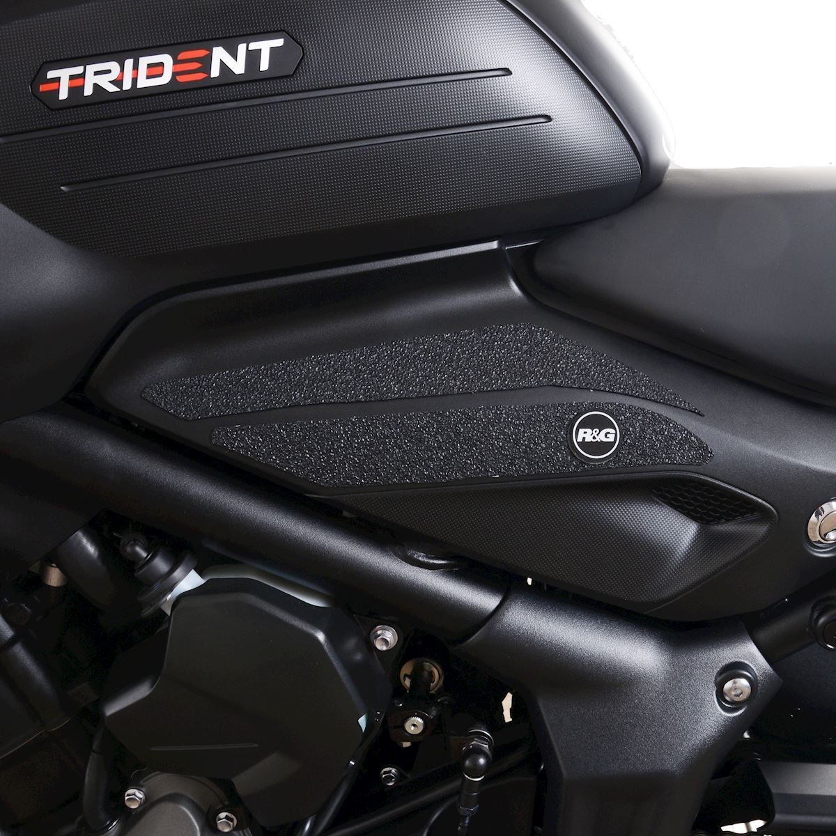 R&G Tank Traction Grips for Triumph Trident 660 '21-  Colour: Black