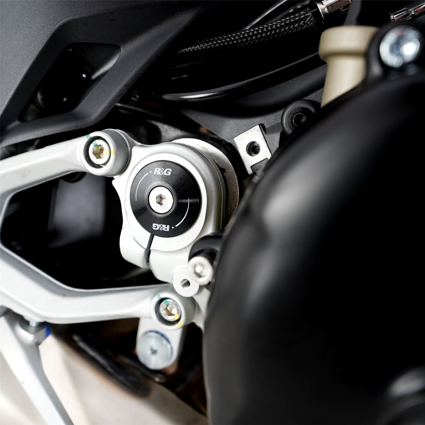 Frame Plug for Ducati Panigale V4 / V4S / V4 Speciale, V4R & Streetfighter V4(S) '20- Colour: Black