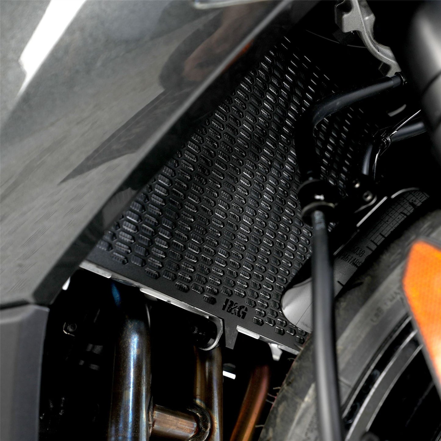 PRO Radiator Guard forKawasaki Z750 '07-'13, Z750R '11-'13, Z750S '07-'13, Z800 '13-'16, Z1000 '10-'18, Z1000R '17-'20, Z1000SX '11-'19, Versys 1000 '12- '24, Versys 1100 ’25- & Ninja 1000SX '20- '24 & 1100SX '25-