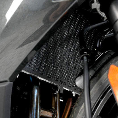 PRO Radiator Guard forKawasaki Z750 '07-'13, Z750R '11-'13, Z750S '07-'13, Z800 '13-'16, Z1000 '10-'18, Z1000R '17-'20, Z1000SX '11-'19, Versys 1000 '12- '24, Versys 1100 ’25- & Ninja 1000SX '20- '24 & 1100SX '25-