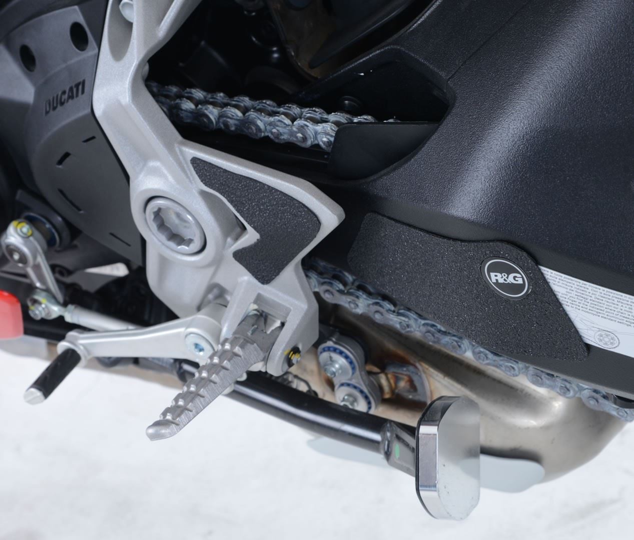 R&G Boot Guard Kit for Ducati Supersport (S) '17-'20 & Supersport 950 S '21- models