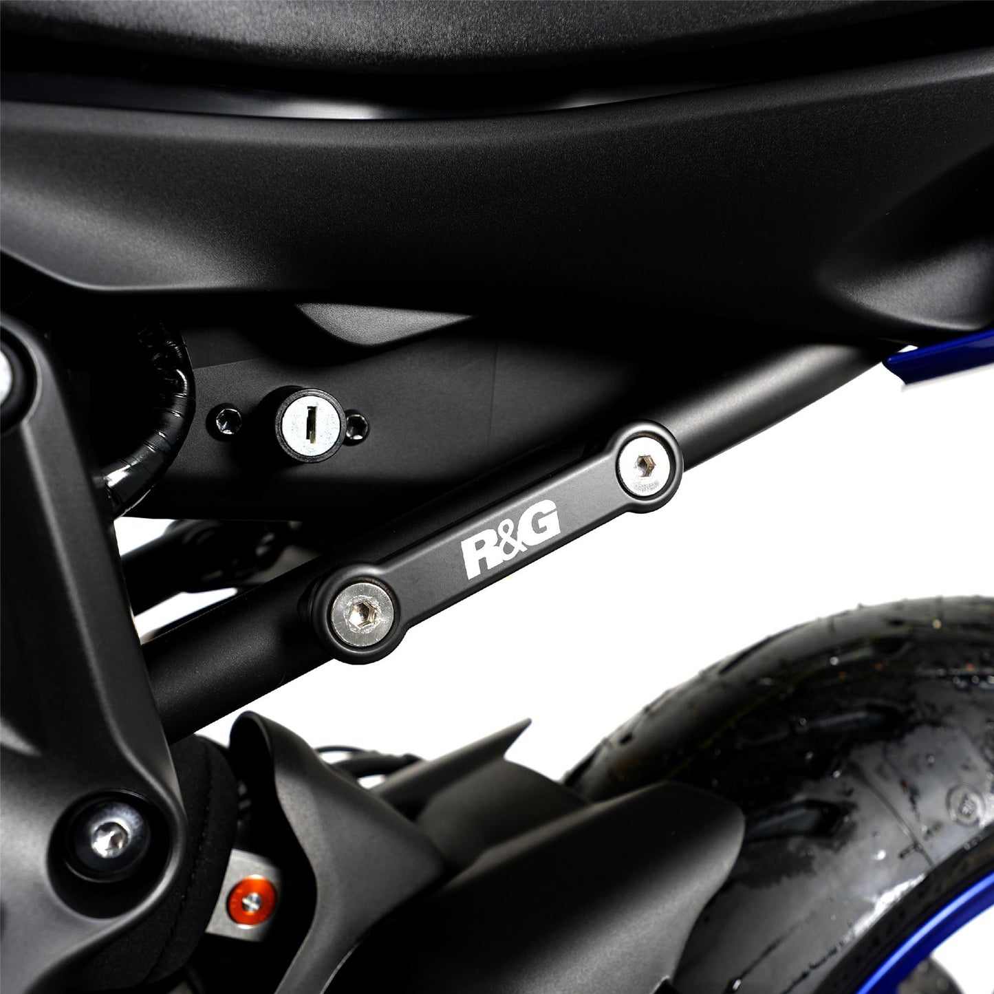 Rear Foot Rest Blanking Plate Kit for Yamaha MT-07 (FZ-07) models '14- Colour: Black (BK)