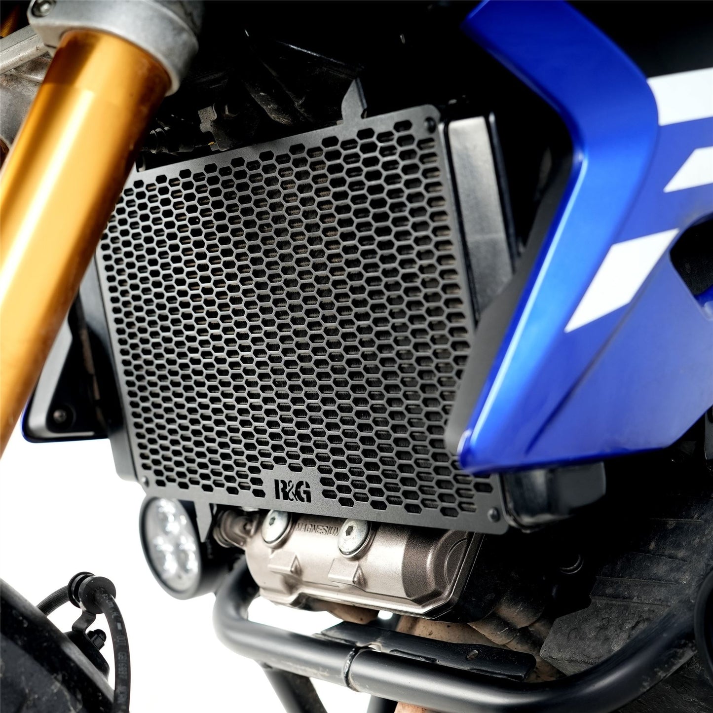 PRO Radiator Guard for Suzuki V-STROM 1050(DE TOUR/DE/TOUR/ STANDARD) '23-, DL1050 & DL1050XT  '20- '22 .