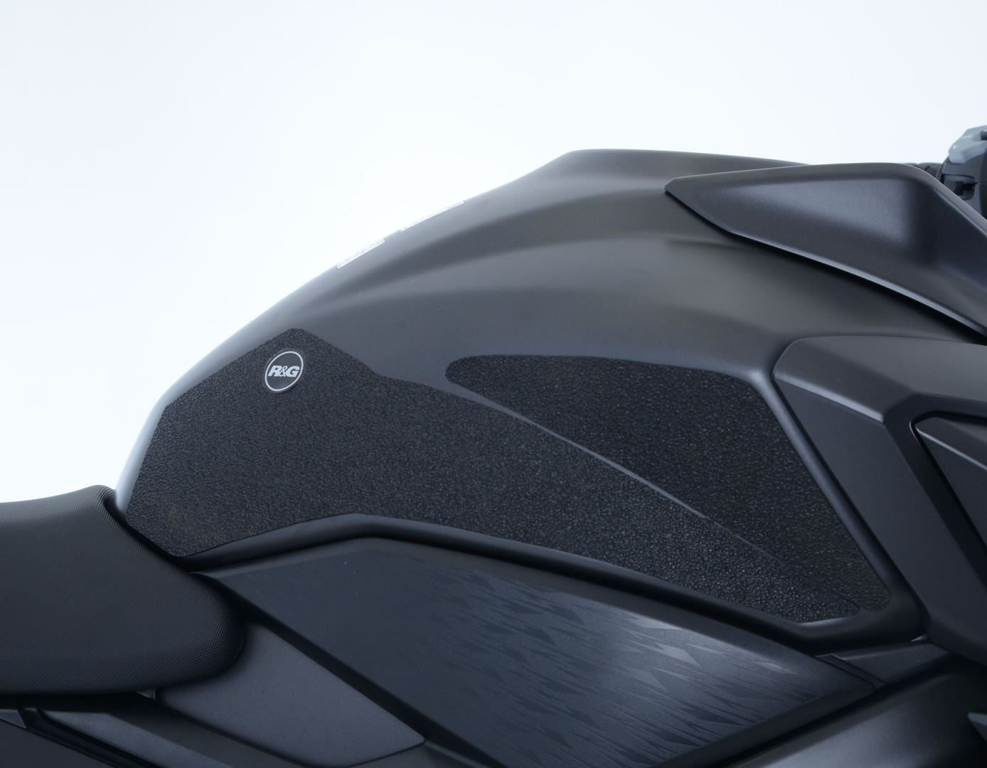 R&G Tank Traction Grips for Suzuki GSX-S750 '17- Colour: Black