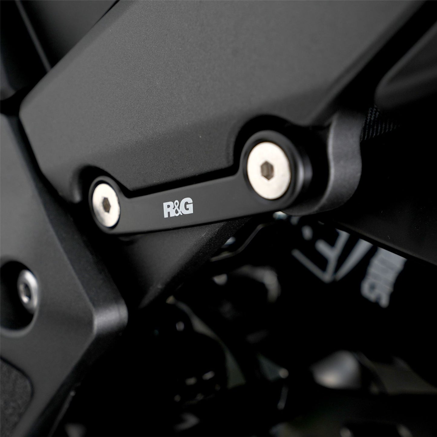 Rear Foot Rest Blanking Plate for Kawasaki Ninja 1000SX ’20- '24 & Ninja 1100SX '25- -LHS