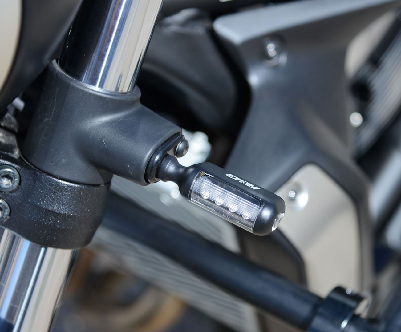 Front Indicator Adapter Kit for the Kawasaki Vulcan S '15- '24 & Vulcan Cafe '18-