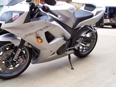 Crash Protectors - Classic Style for Triumph Daytona 600/650 Colour: White