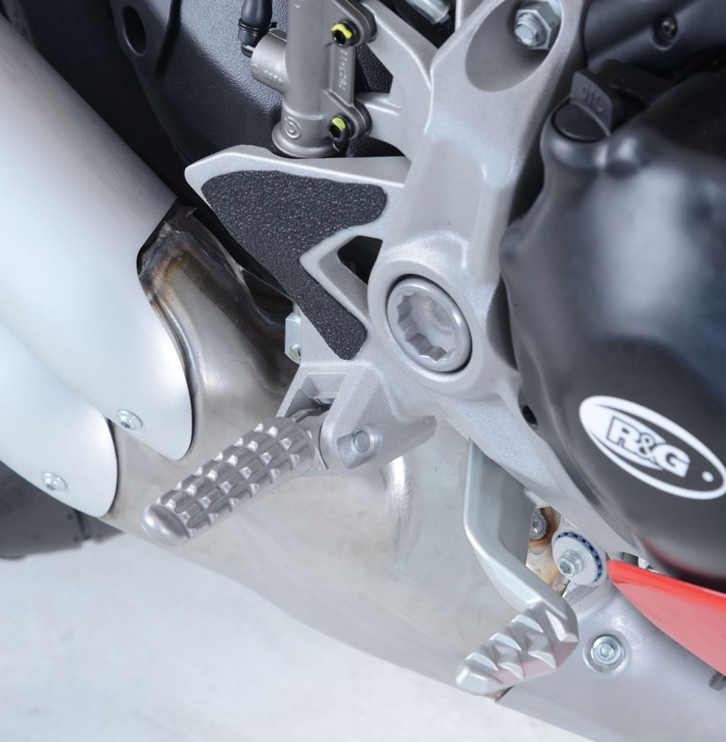 R&G Boot Guard Kit for Ducati Supersport (S) '17-'20 & Supersport 950 S '21- models