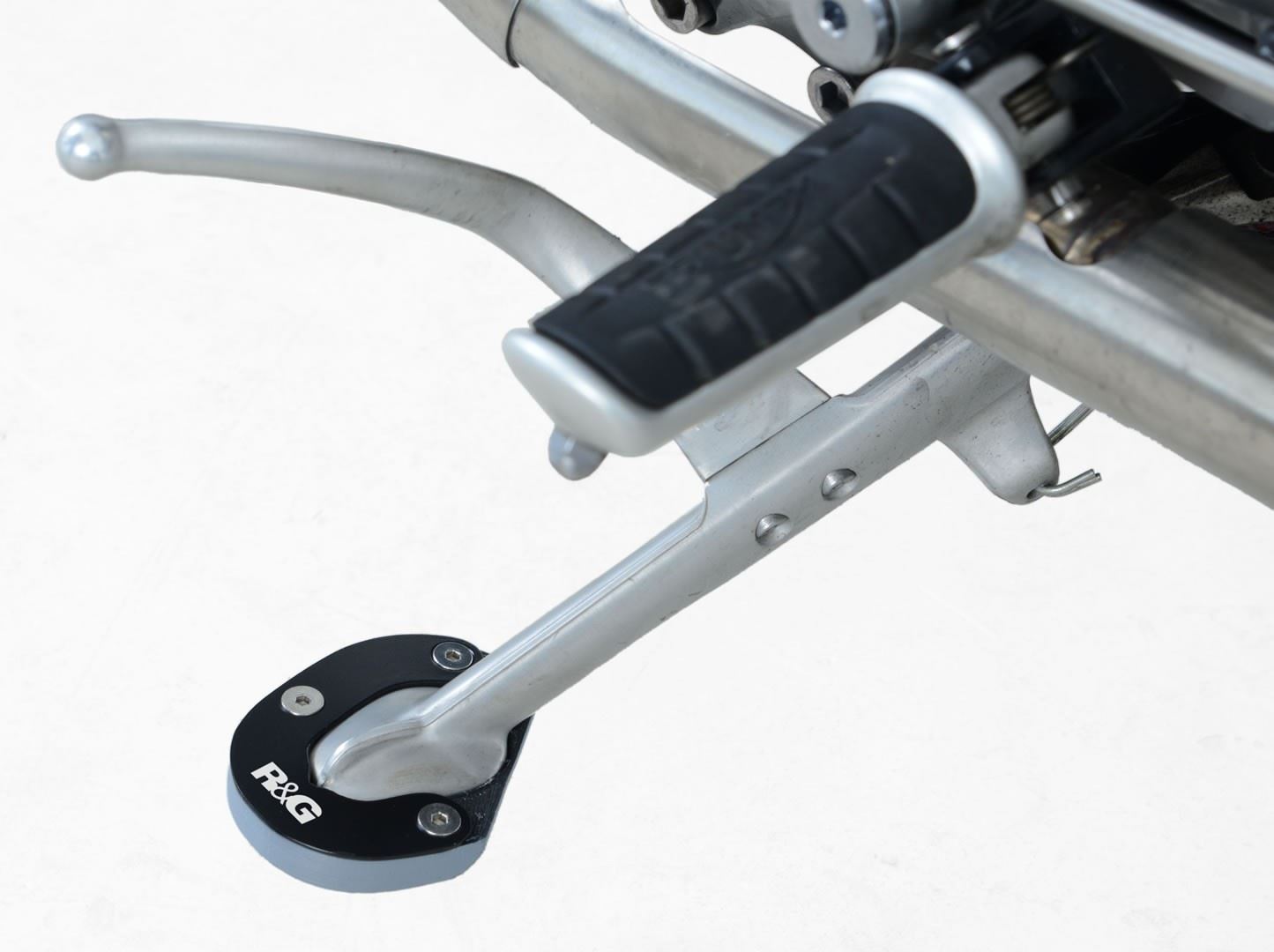 Kickstand Shoe for the Triumph Bonneville Bobber '17-'20