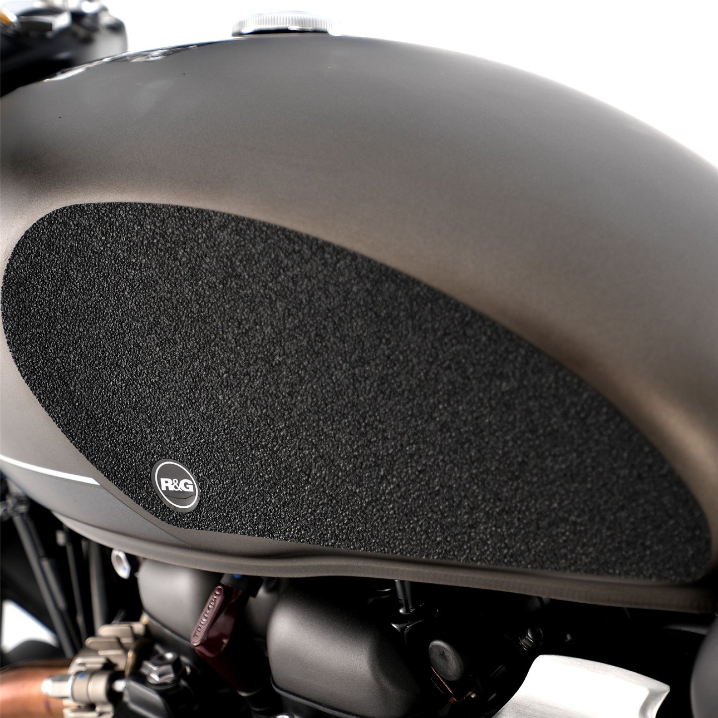R&G Tank Traction Grips for Triumph Street Twin '16-, Scrambler 900 ’23- & Speed Twin 900 '22- '24 Colour: Clear