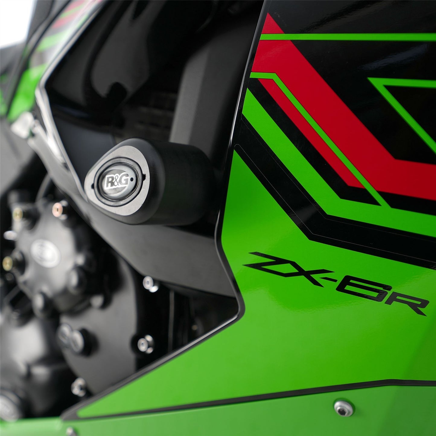 Aero Style (Non-Drill) Crash Protectors for Kawasaki ZX6-R 2024 Colour: Black
