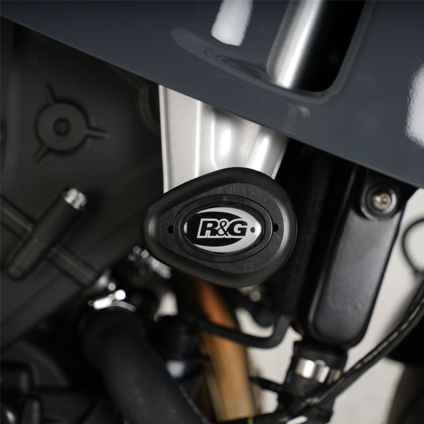 Crash Protectors -  Aero Style for Yamaha XSR900 GP '24-  Colour: Black
