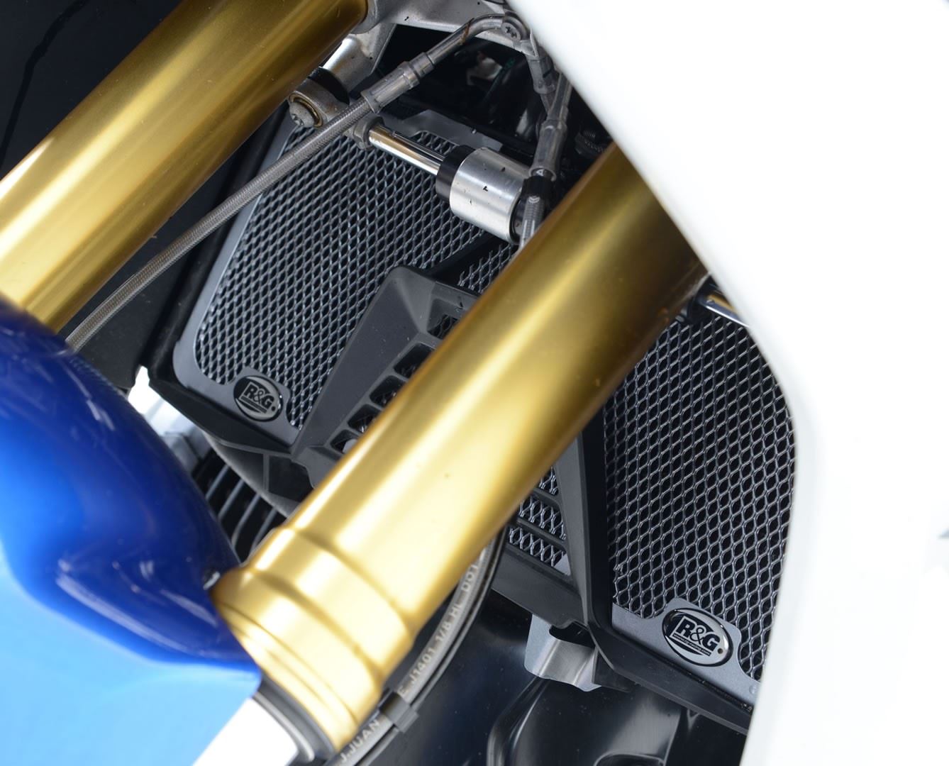 Radiator Guard for the BMW R1200R/RS '15-'18 R1250R (RS) '19-, R1250RS SE '24- Radiator Guard Colour: Black