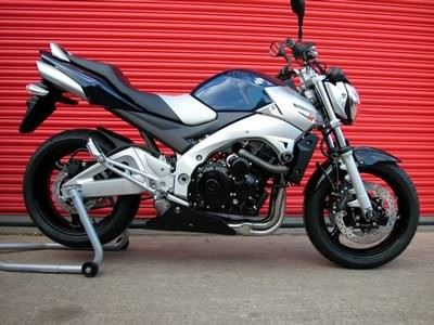 Crash Protectors - Classic Style for Suzuki GSR 600 (2006 onwards)